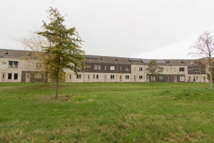 Mgr. Bekkersstraat 58 in Waalwijk foto