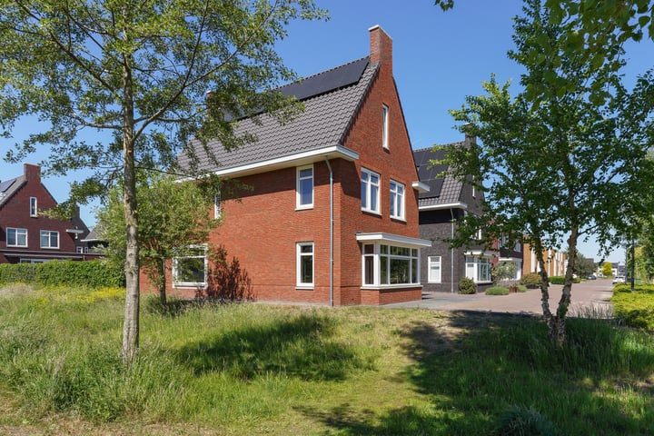 Mgr. Bekkersstraat 6c in Waalwijk foto