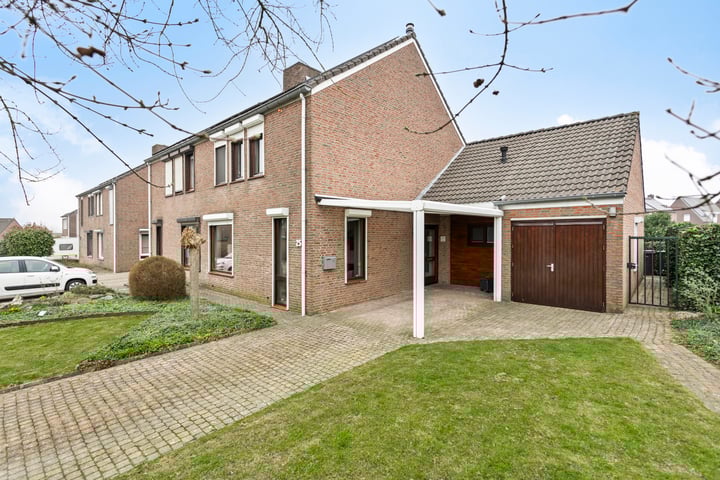 Mgr.Boijmansstraat 25 in Eygelshoven foto