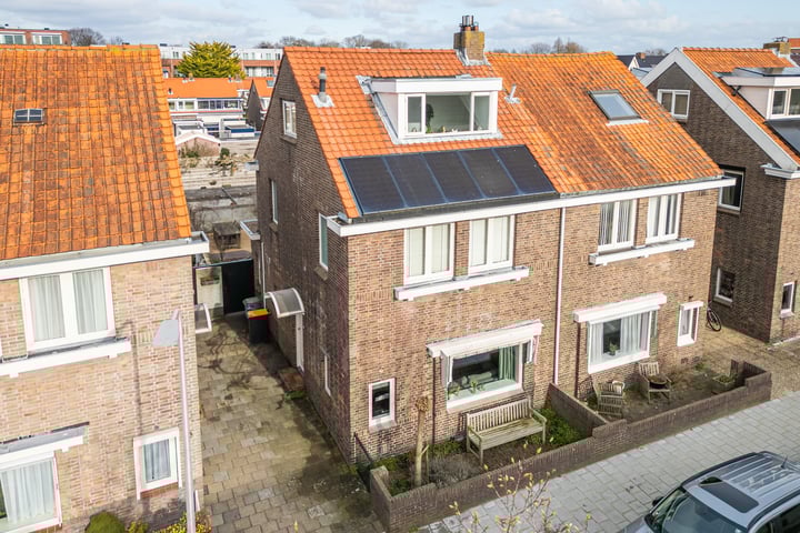 Mgr. Broerestraat 21 in Voorhout foto