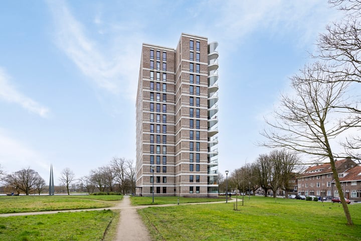 Mgr. Diepenstraat 80 in 's-Hertogenbosch foto