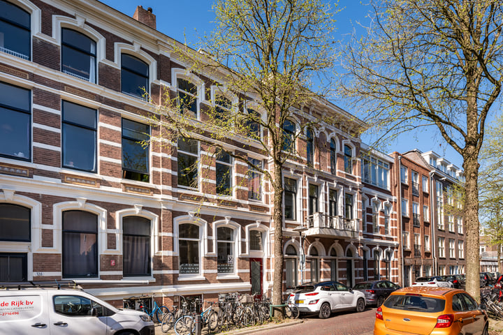 Mgr. van de Weteringstraat 128 in Utrecht