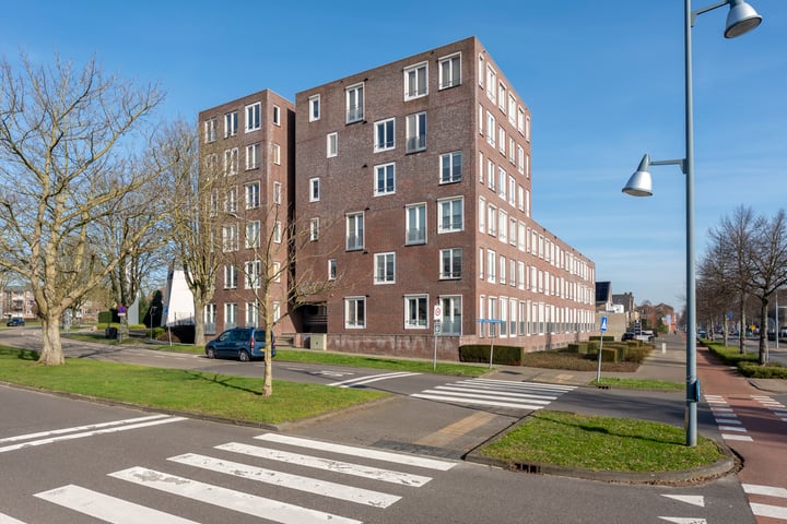Mgr. Vranckenstraat 7-17 in Sittard foto