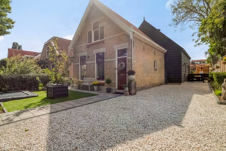 Middeldoel 16 in Nieuw-Beijerland foto