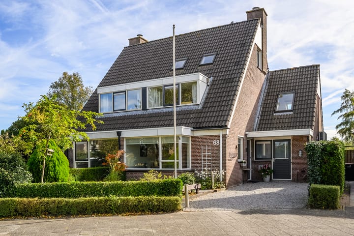 Middelgronden 68 in Huizen