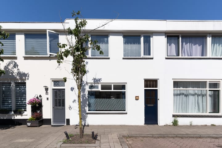 Foto van woning Middelharnissestraat 12, Schiedam