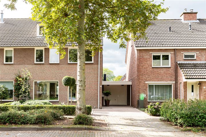 Middelhei 70 in Veldhoven foto