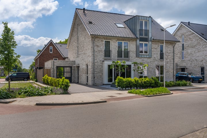 Middelingenseweg 15 in Hedel
