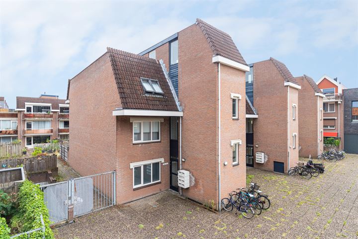 Middellaan 142 in Breda foto