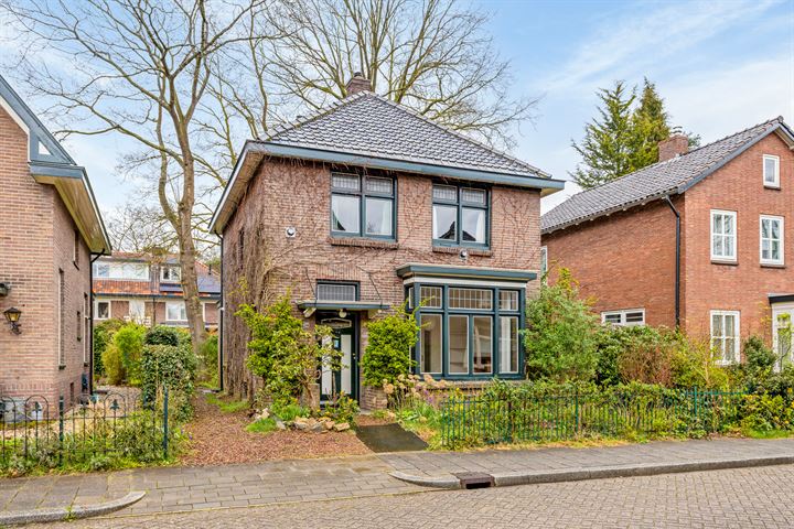 Middellaan 34 in Apeldoorn foto
