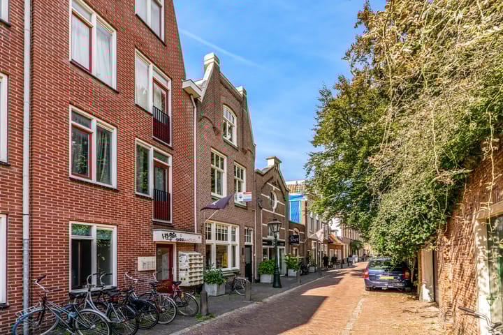 Middelweg 30A in Leiden foto