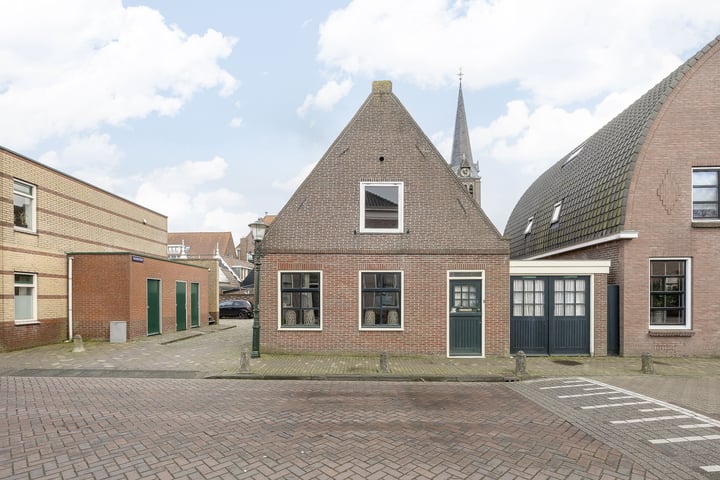 Middelweg 31 in Uitgeest foto