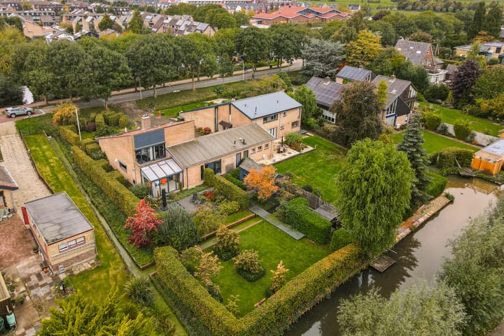 Middelweg 52 in Moordrecht foto