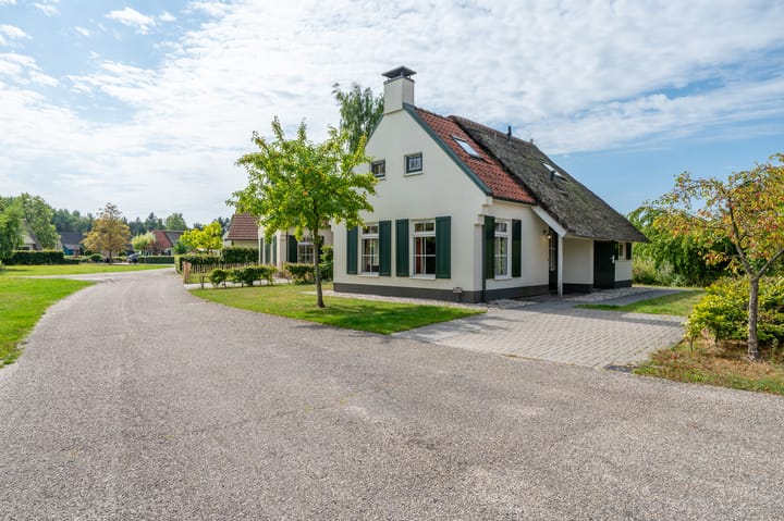 Midden Peelweg 5T-228 in Sevenum foto