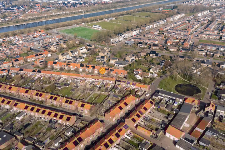 Middenhofsingel 19 in Oost-Souburg foto