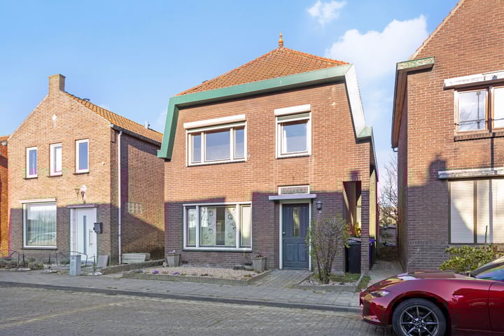 Middenstraat 30 in Sluiskil foto