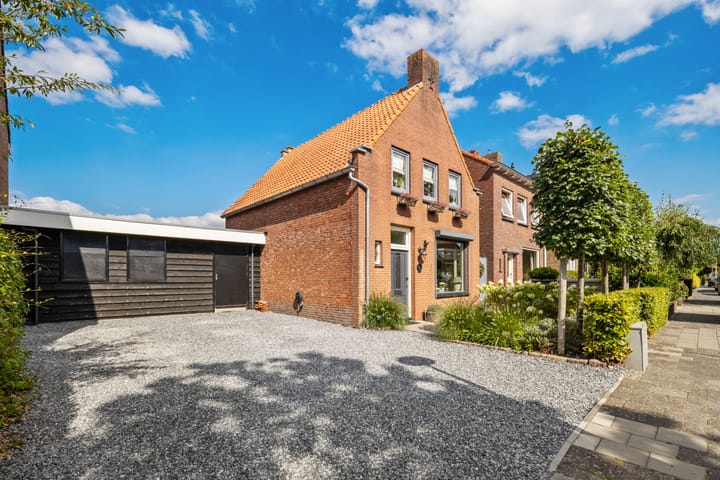 Middenstraat 57 in Roosendaal foto