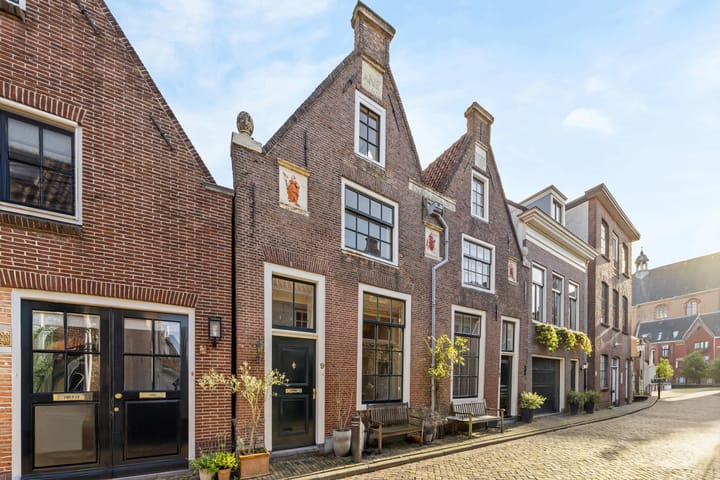 Middenstraat 9 in Weesp