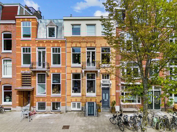 Middenweg 133A in Amsterdam foto