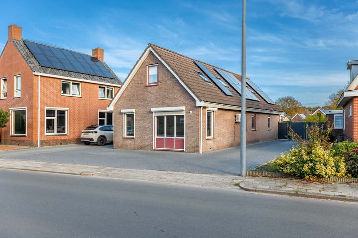 Middenweg 17 in Veendam