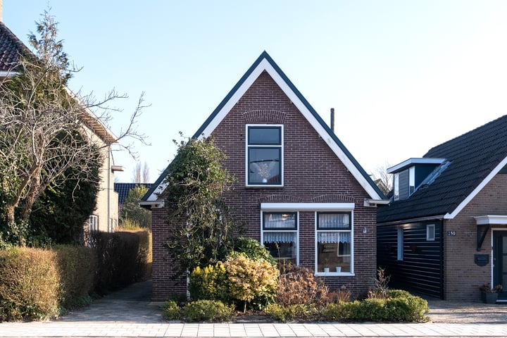Middenweg 232 in Heerhugowaard foto