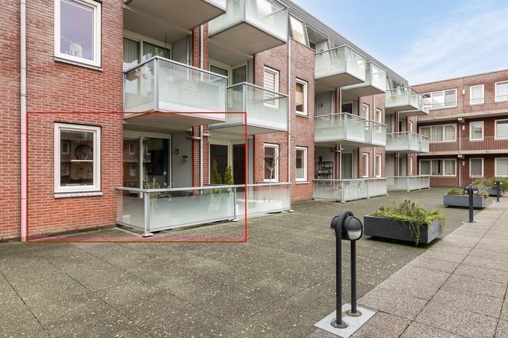 Middenweg 255Q in Heerhugowaard foto