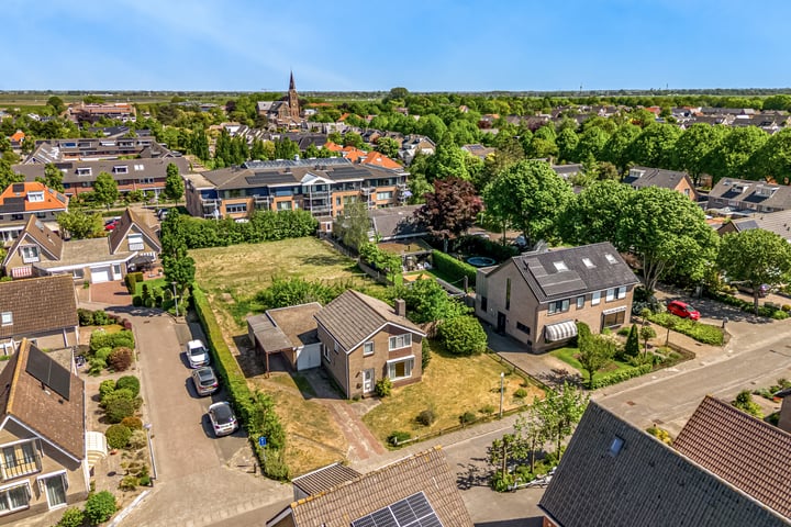 Middenweg 32 in Limmen foto