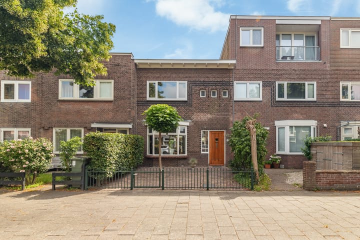 Middenweg 32 in Haarlem foto