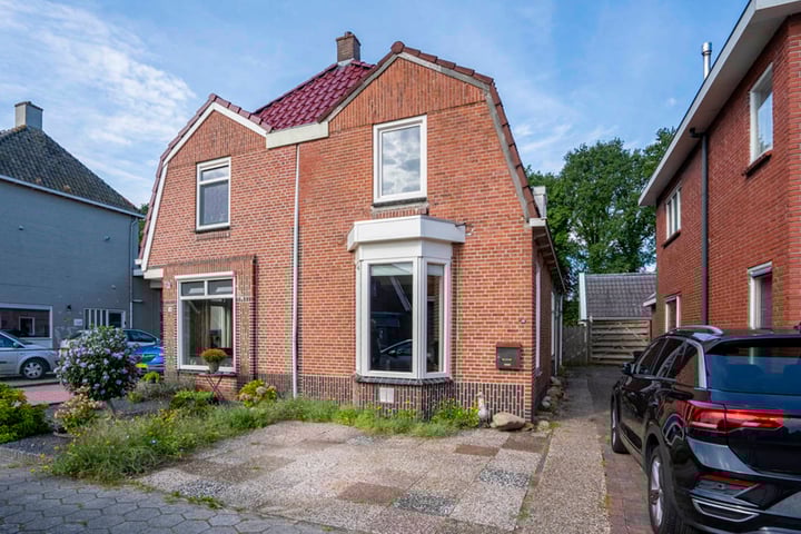 Middenweg 48 in Muntendam foto