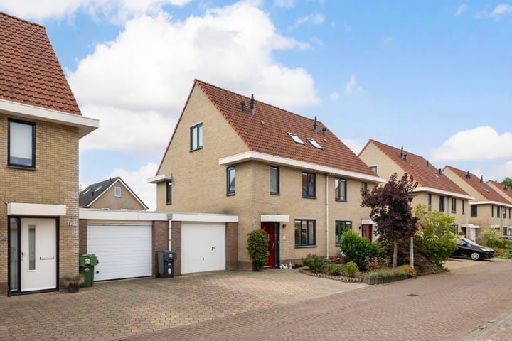 Mienskar 16 in Stiens