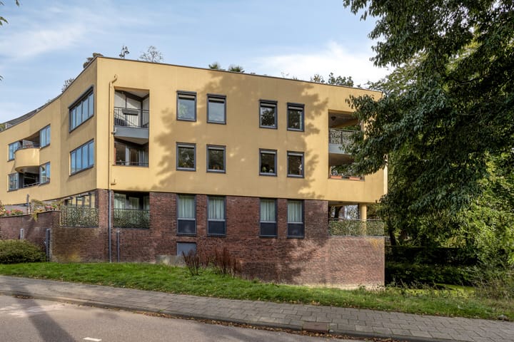 Mies Ruthplaats 22 in Leiden