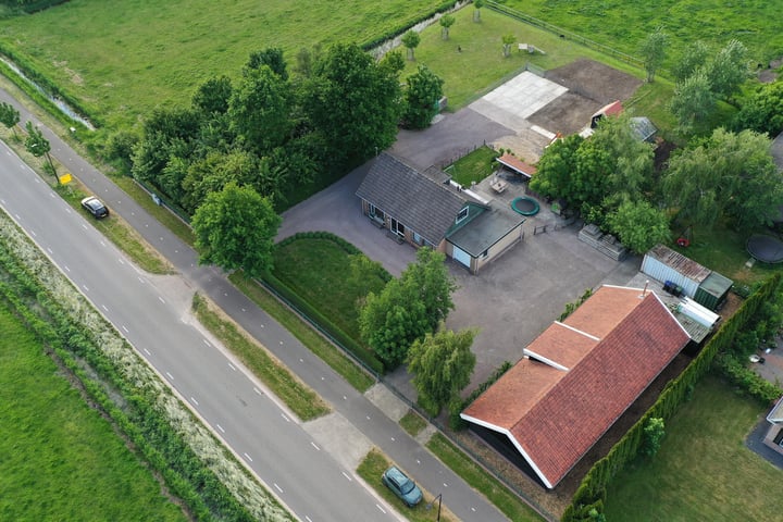 Mijdrechtse dwarsweg 12 in Wilnis
