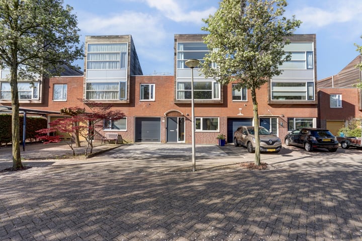 Mildenburgallee 44 in Spijkenisse foto