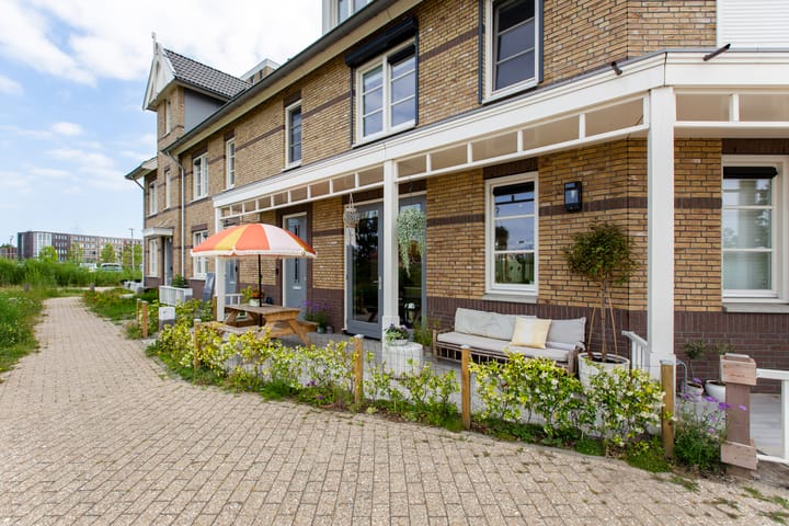 Mildred Didriksonstraat 28 in Almere foto