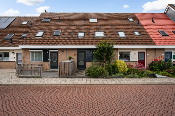 Mina Krüseman-erf 100 in Dordrecht