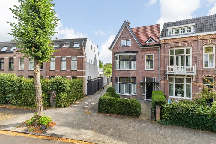 Minister Nelissenstraat 39 in Breda foto