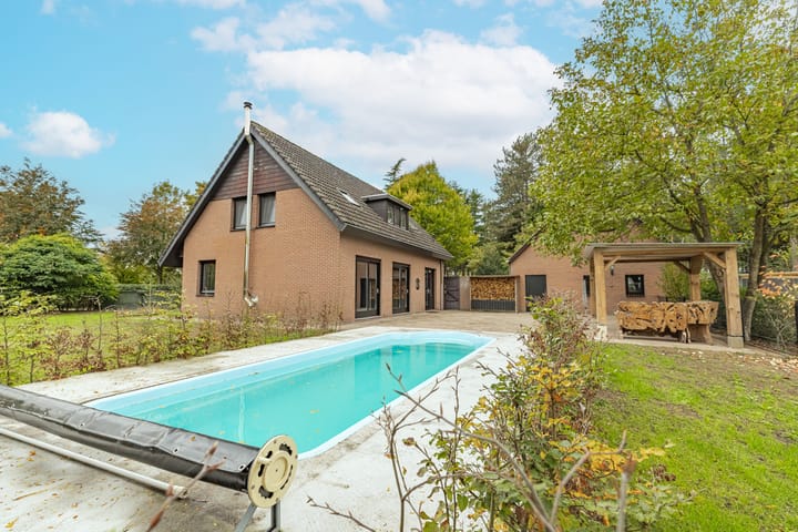 Minnelingsebrugstraat 10 in Achtmaal foto