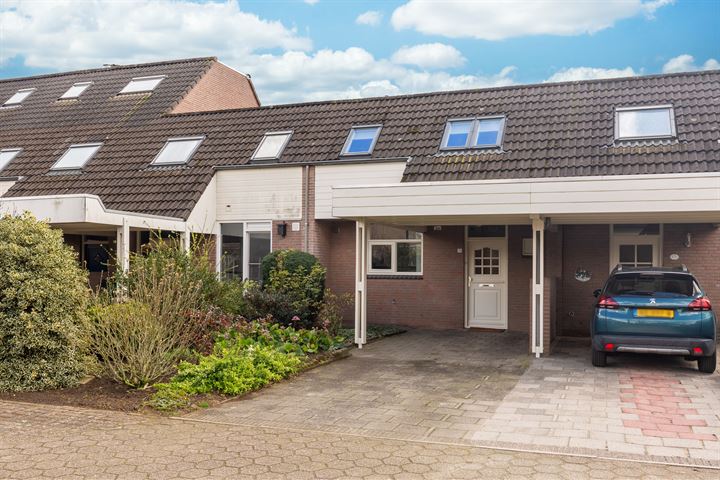 Mirtelaar 15 in Veghel foto