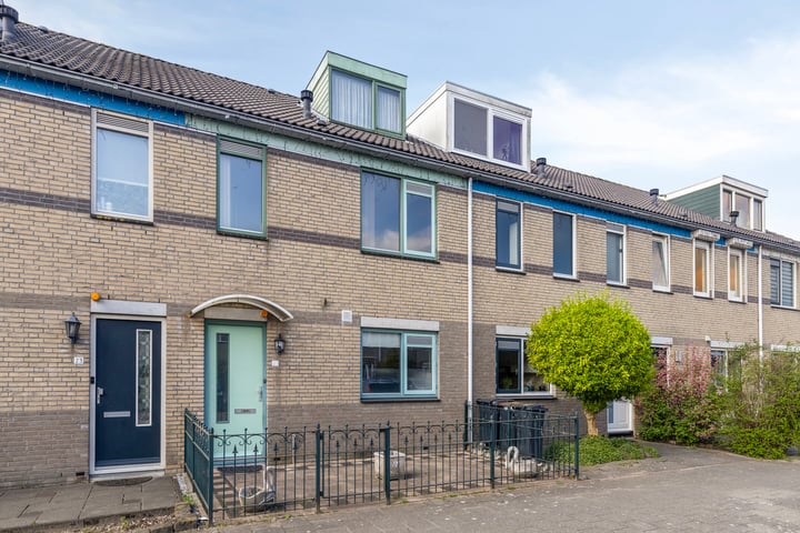 Moeder Teresastraat 25 in Purmerend foto