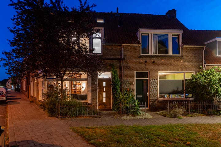 Moerakkerdwarsstraat 1 in Deventer foto