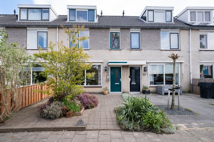 Moerbeeklaan 31 in Heerhugowaard foto