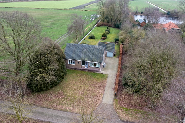 Moersloot 1 in Bellingwolde foto
