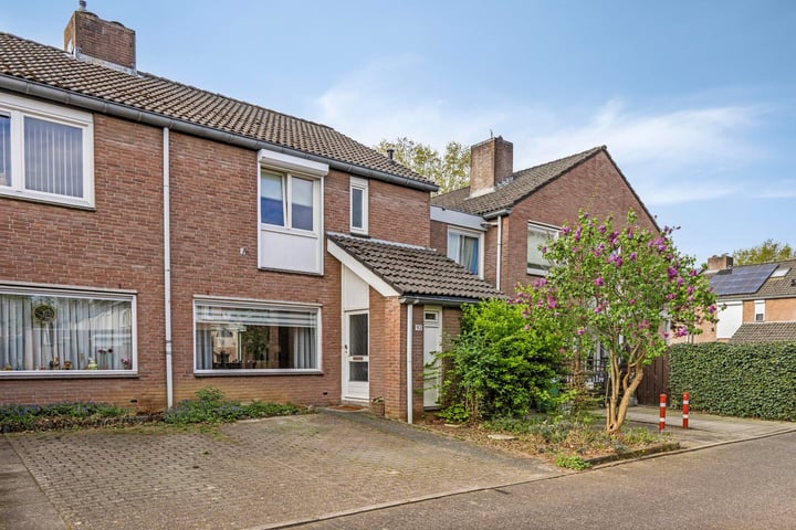 Moesdaal 92 in Maastricht foto