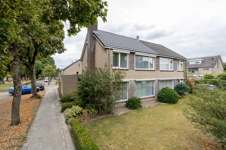 Moeselplein 2 in Weert foto
