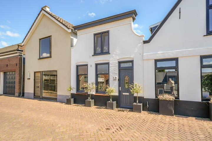 Molendijk 13 in Ooltgensplaat foto