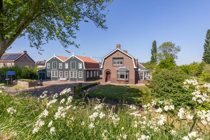 Molendijk 57 in Nieuw- en Sint Joosland