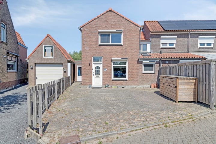 Molendijk 74 in Stad aan 't Haringvliet foto