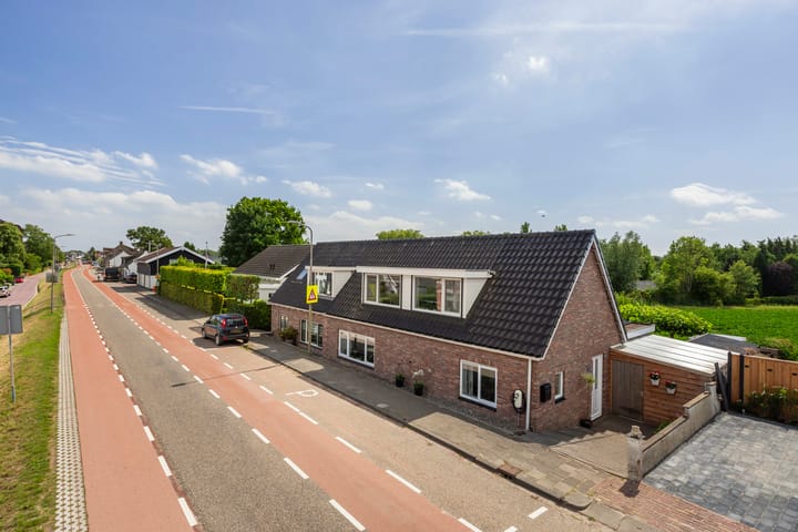 Molendijk 90 in Klaaswaal foto