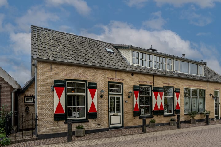 Molendijk 92 in 's-Gravendeel foto