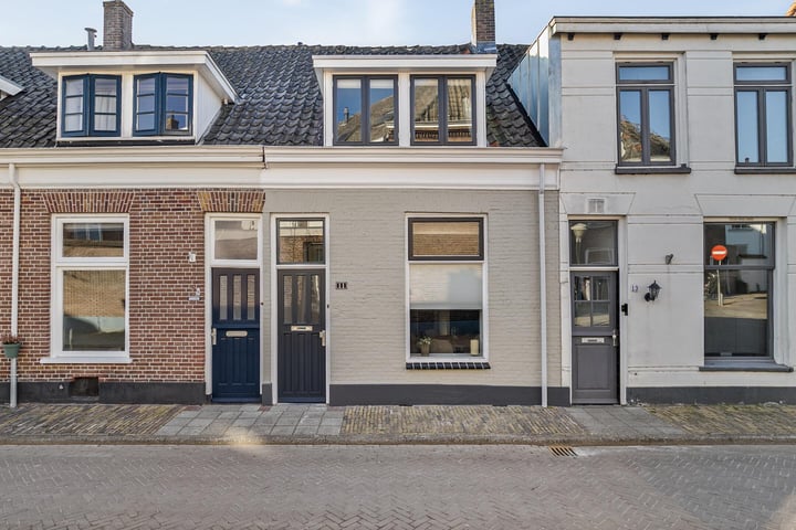Molendwarsstraat 11 in Kampen foto